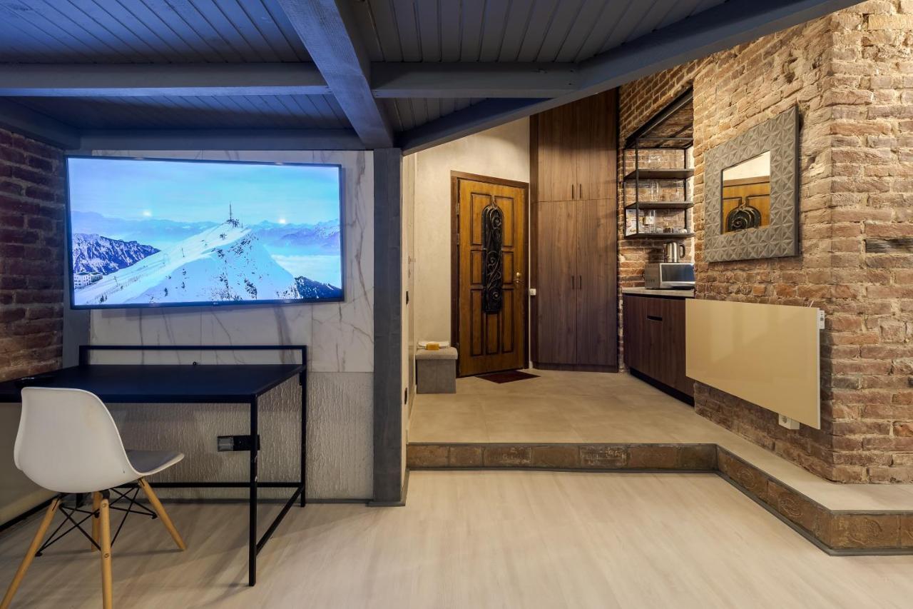 Lesi Apartment With Terrace Львов Экстерьер фото