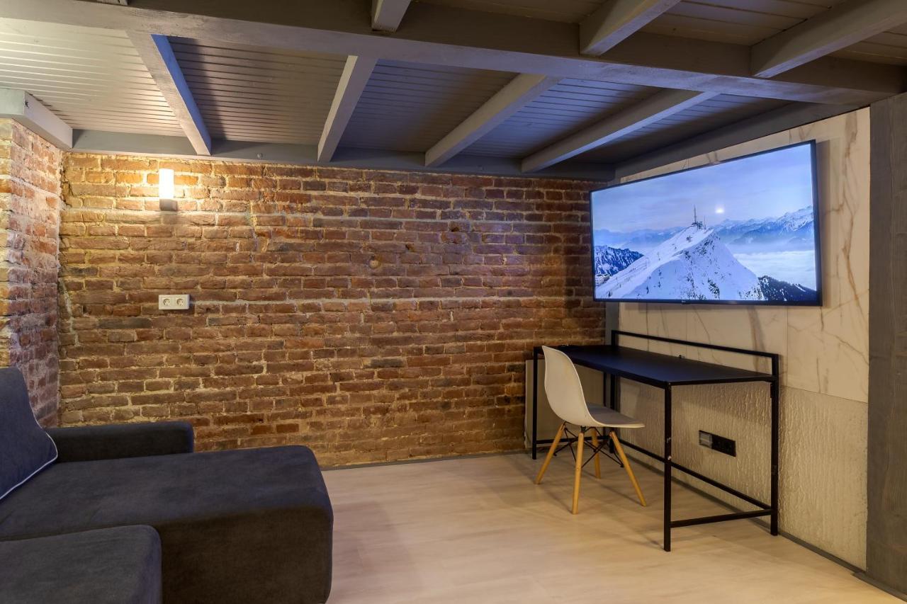 Lesi Apartment With Terrace Львов Экстерьер фото